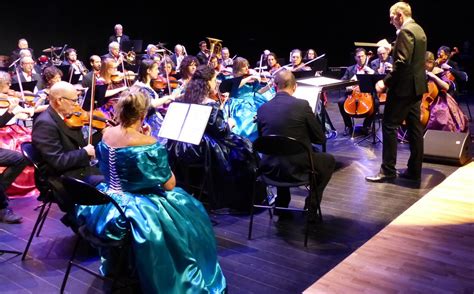  Le Concert Éblouissant de Pâris: Un Voyage Musical à Travers les Riches Traditions Éthiopiennes